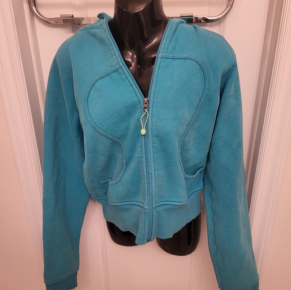 Lululemon - Picture 1 of 1